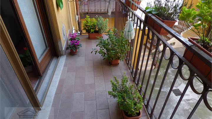 CREMONA CENTRO AMPIO BILOCALE RISTRUTTURATO